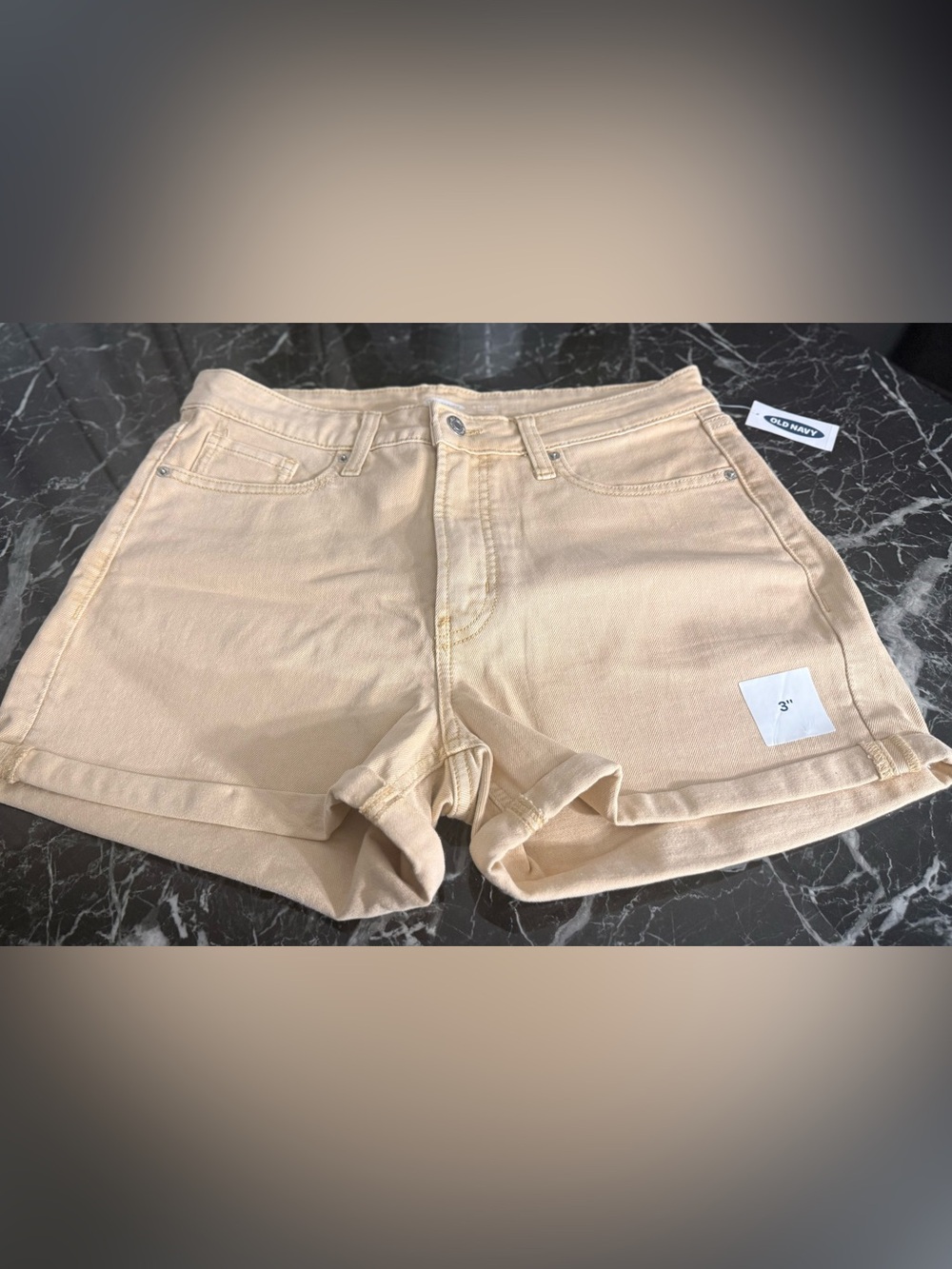 Old Navy women Cream-Colored Slim Denim Shorts